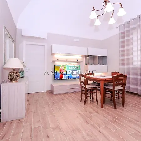 Casa Serena アパート アマルフィ